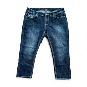 Y2K ZCO Dark Wash Denim Capri Jeans